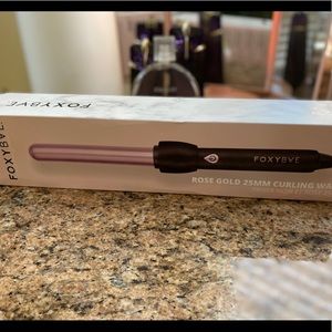 Foxy Bae 25mm Rose Gold curling wand